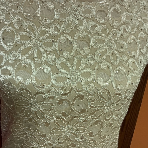 Vtg Y2K Lace Tank Top Medium Cream Sparkly Sleeveless Sheer Floral Overlay USA - Picture 5 of 11